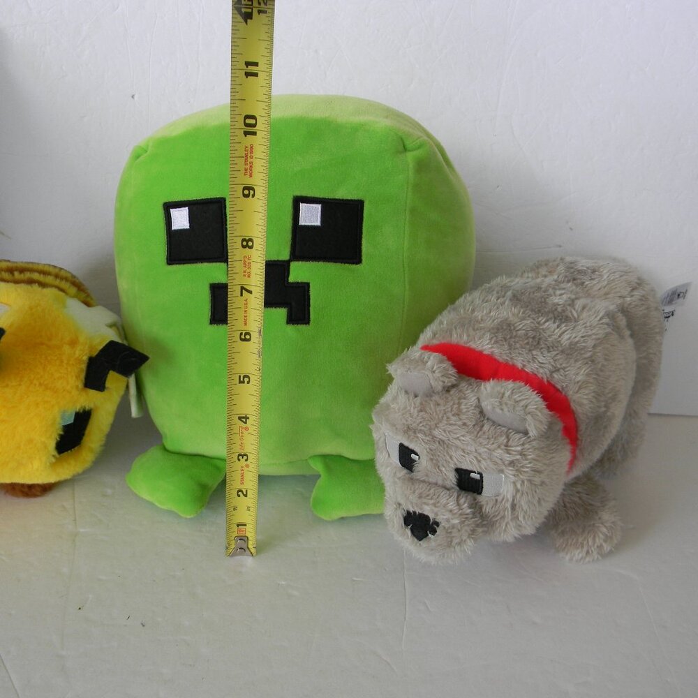 MINECRAFT LOT OF 3 PLUSH STUFFED ANIMALS CREEPER BEE DENNIS WOLF - Picture 4 of 4